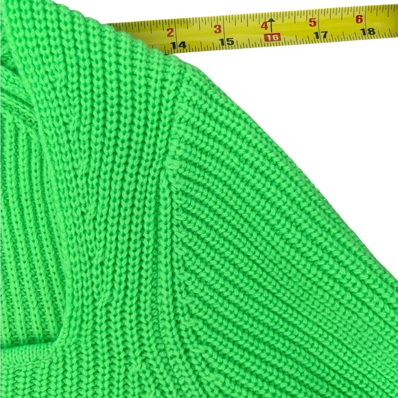 Steve Madden Cropped Long Sleeve Sweater, Size Medium, Flourescent Green - Picture 6 of 7